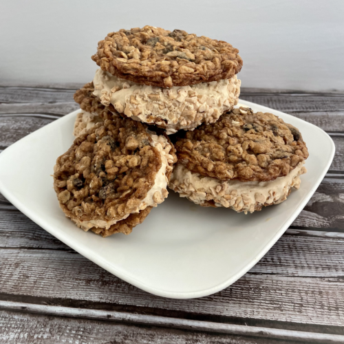 Cup of Strawberry ice cream and Ice Cream Sandwich on Fresh-Baked Cookies -  Picture of Hollywood Scoops, Orlando - Tripadvisor